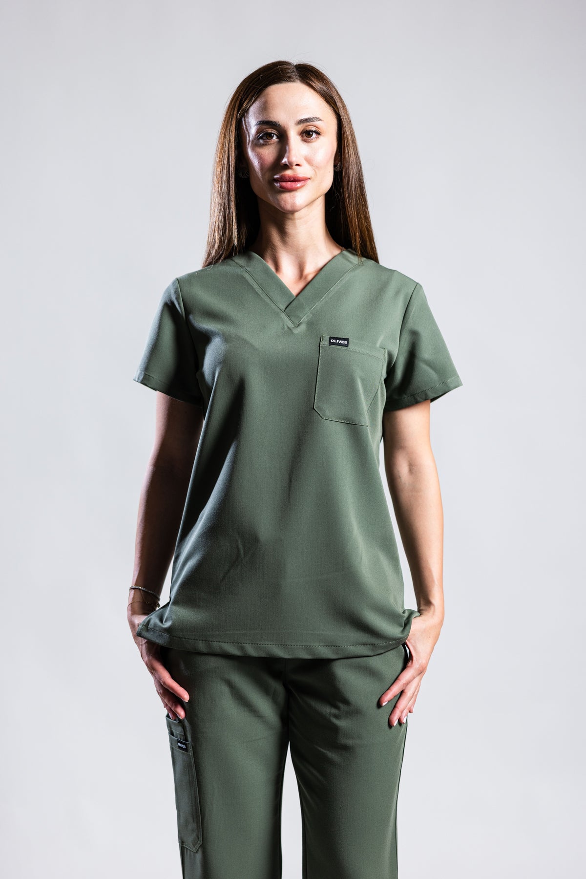 OLIVES Women's Scrub Set